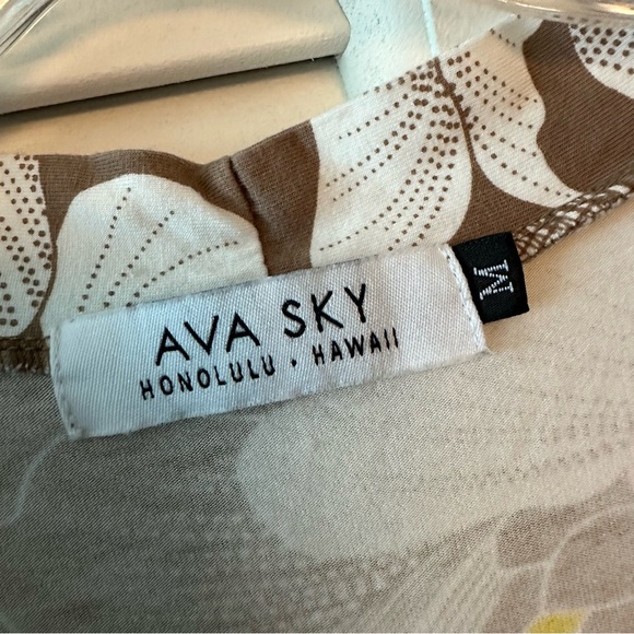 AVA SKY Long Sleeve Blouse - Picture 3 of 13